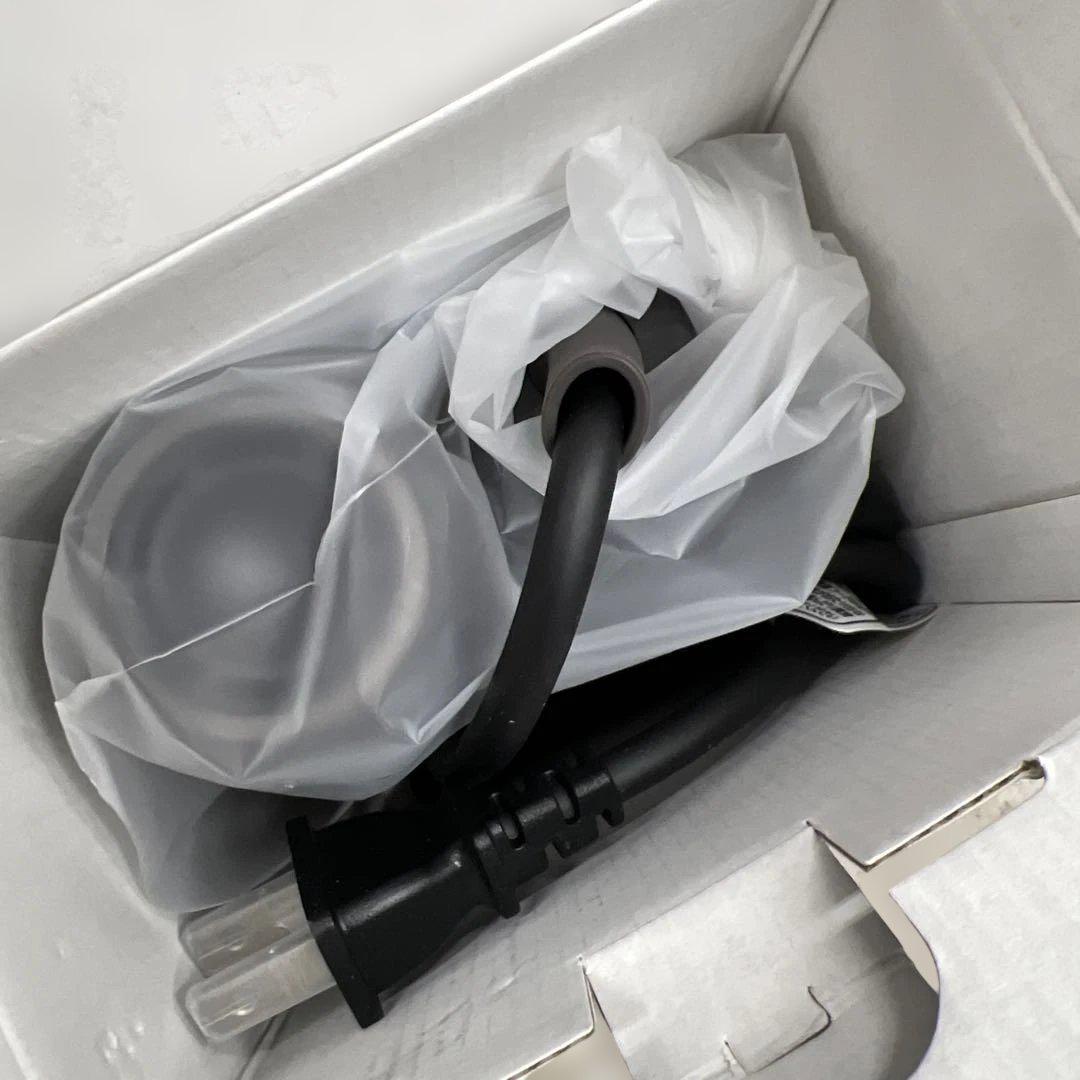 753【MiCOLA】アイリスオーヤマ イオンドライヤー　軽量 380g