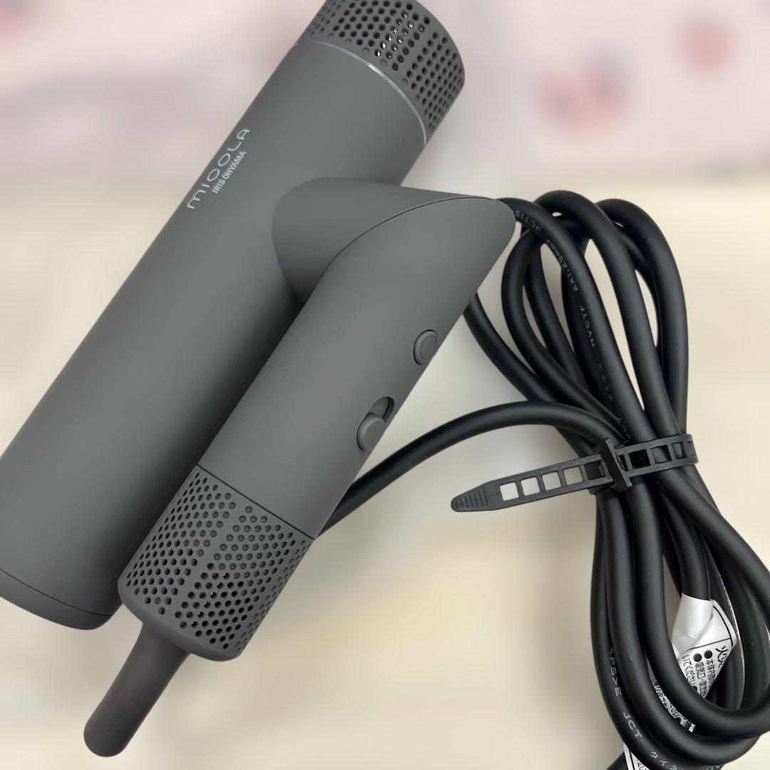 753【MiCOLA】アイリスオーヤマ イオンドライヤー　軽量 380g