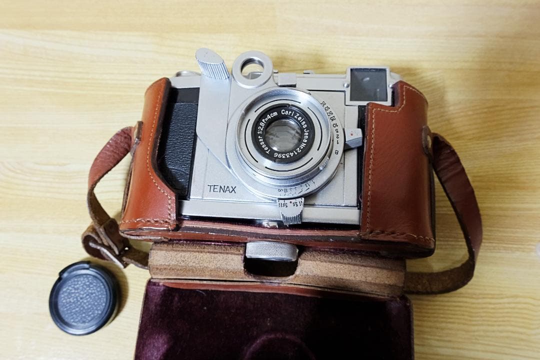 ZEISS IKON ツァイスイコン / TENAX II