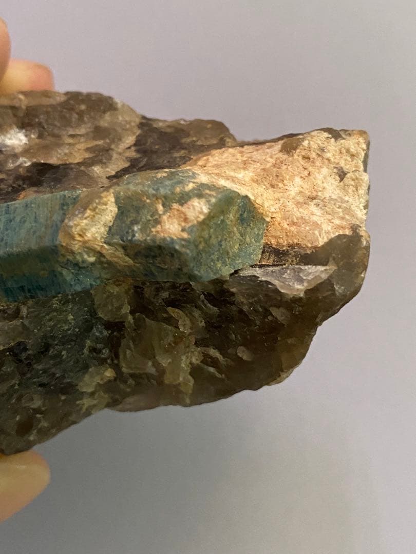 H*a様 天然石　エメラルド　スモーキークォーツ　共生　原石　クラスター　大きめ