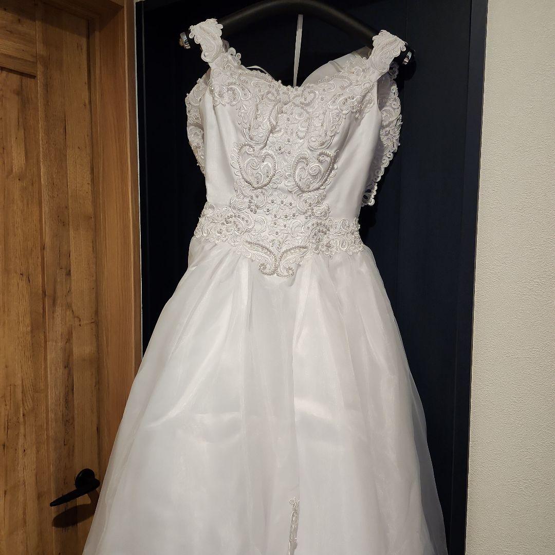 ウエディングドレス