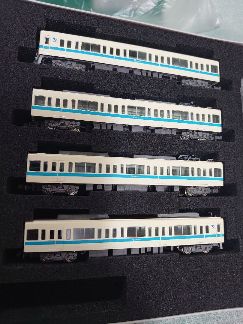 小田急 8000形 4両 更新車 Mなし編成 ブランドロゴ付 1両ライト加工有