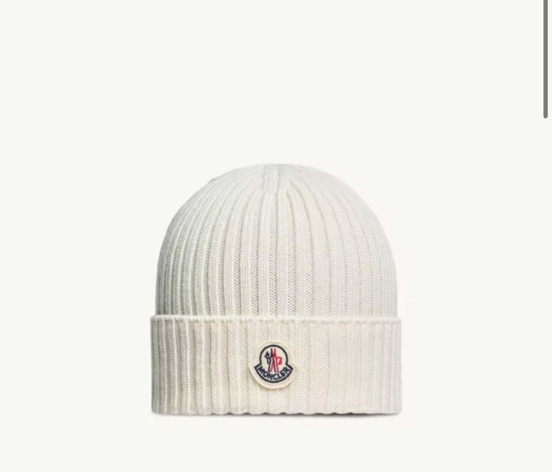MONCLERニット帽 ホワイト