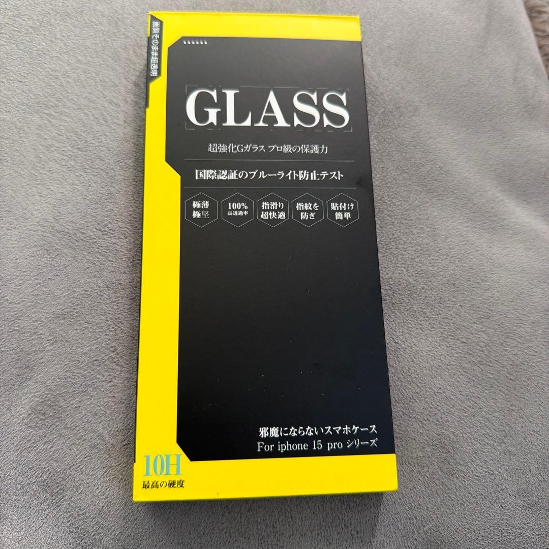 iPhone 15Pro 256GB ホワイトチタニウム 本体　おまけ付き