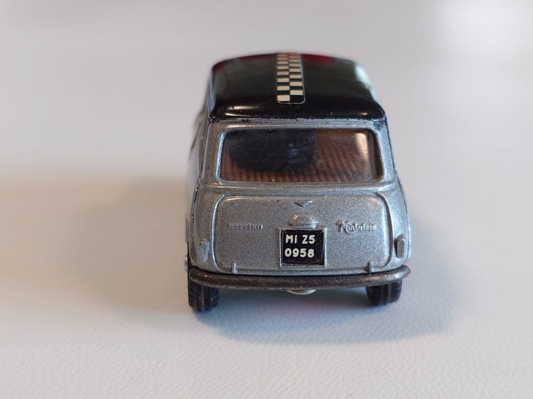 ミニカー MEBETOYS A-61 MINI MINOR INNOCENTI MONTE