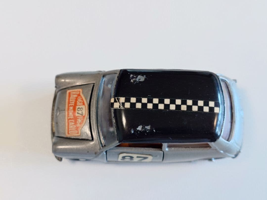 ミニカー MEBETOYS A-61 MINI MINOR INNOCENTI MONTE