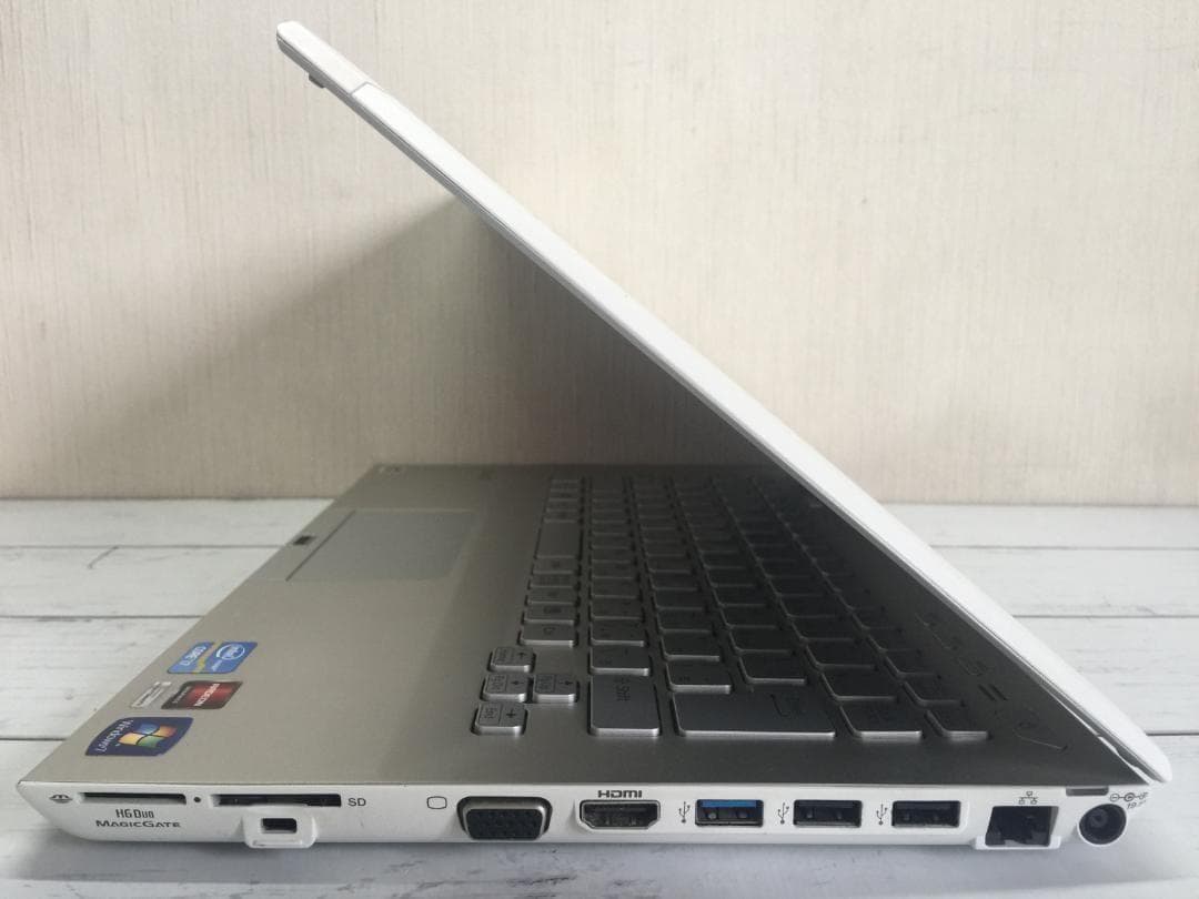 SONY VAIO VPCSB4AJ 13.3型TFT液晶 軽量コンパクトノート