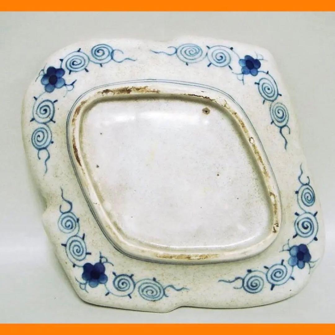 144『染付 波兎 変形皿』　/骨董品 古美術 古玩 アンティーク