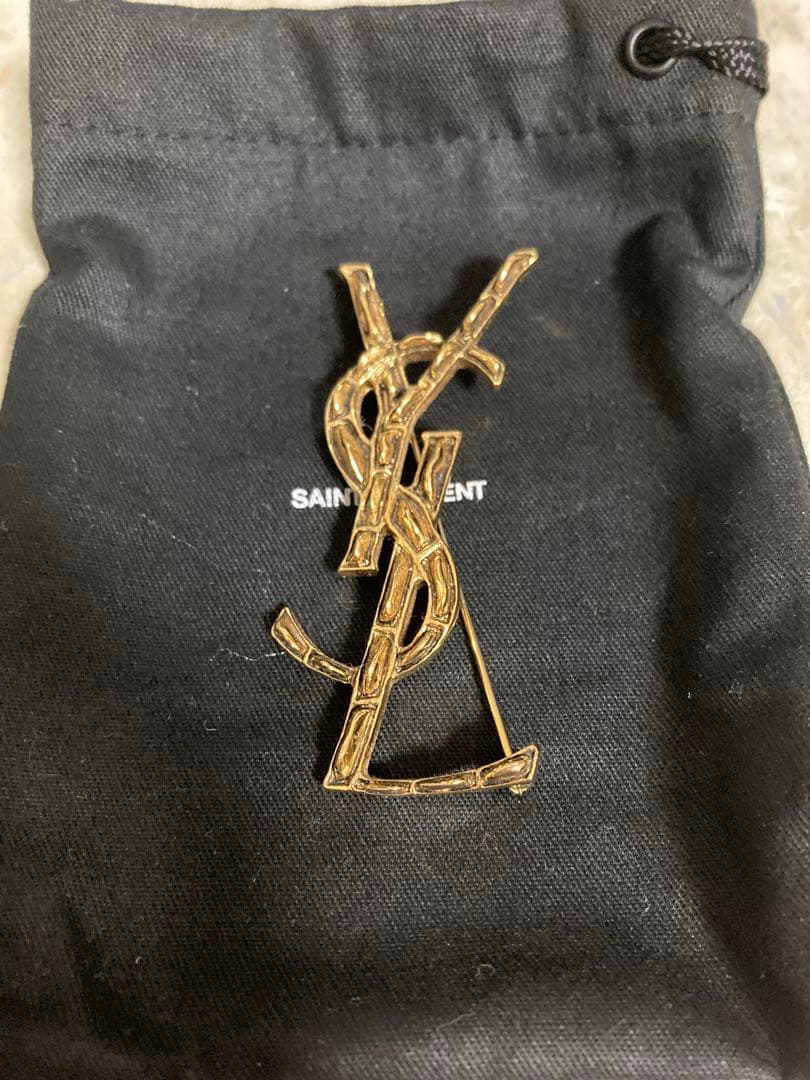 最終値下げ‼️サンローランブローチ