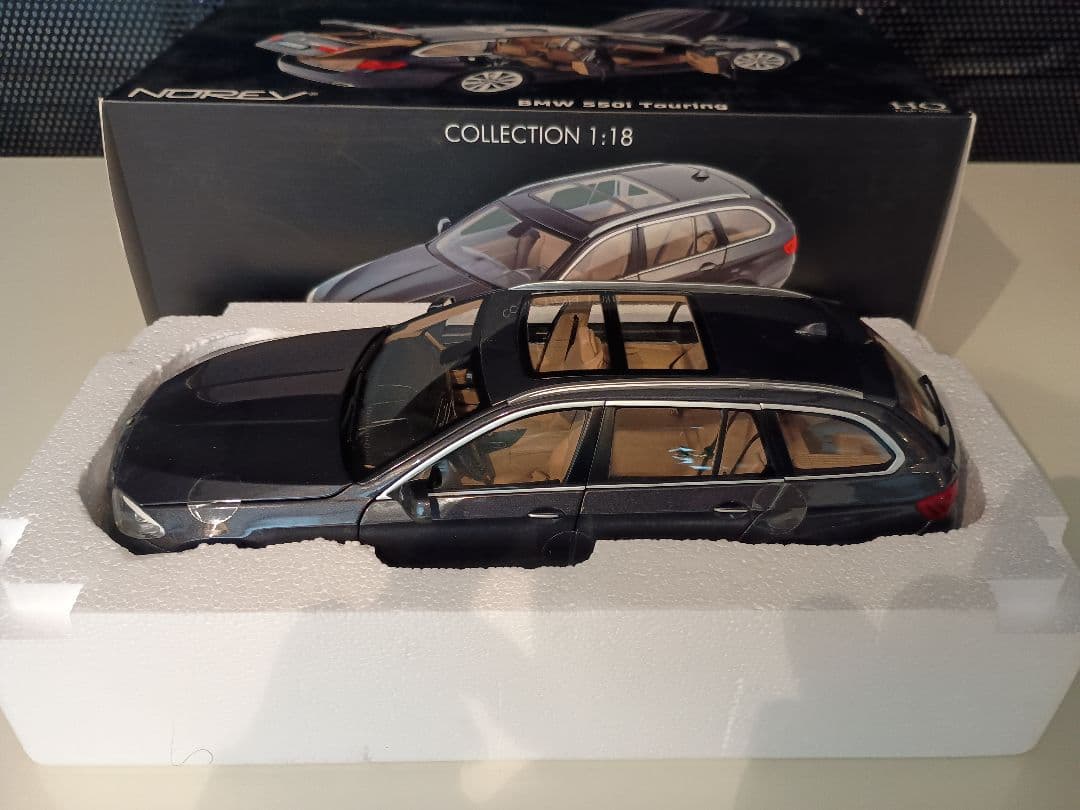 ノレブ NOREV BMW 550i ツーリング 5シリーズ 2010 1/18