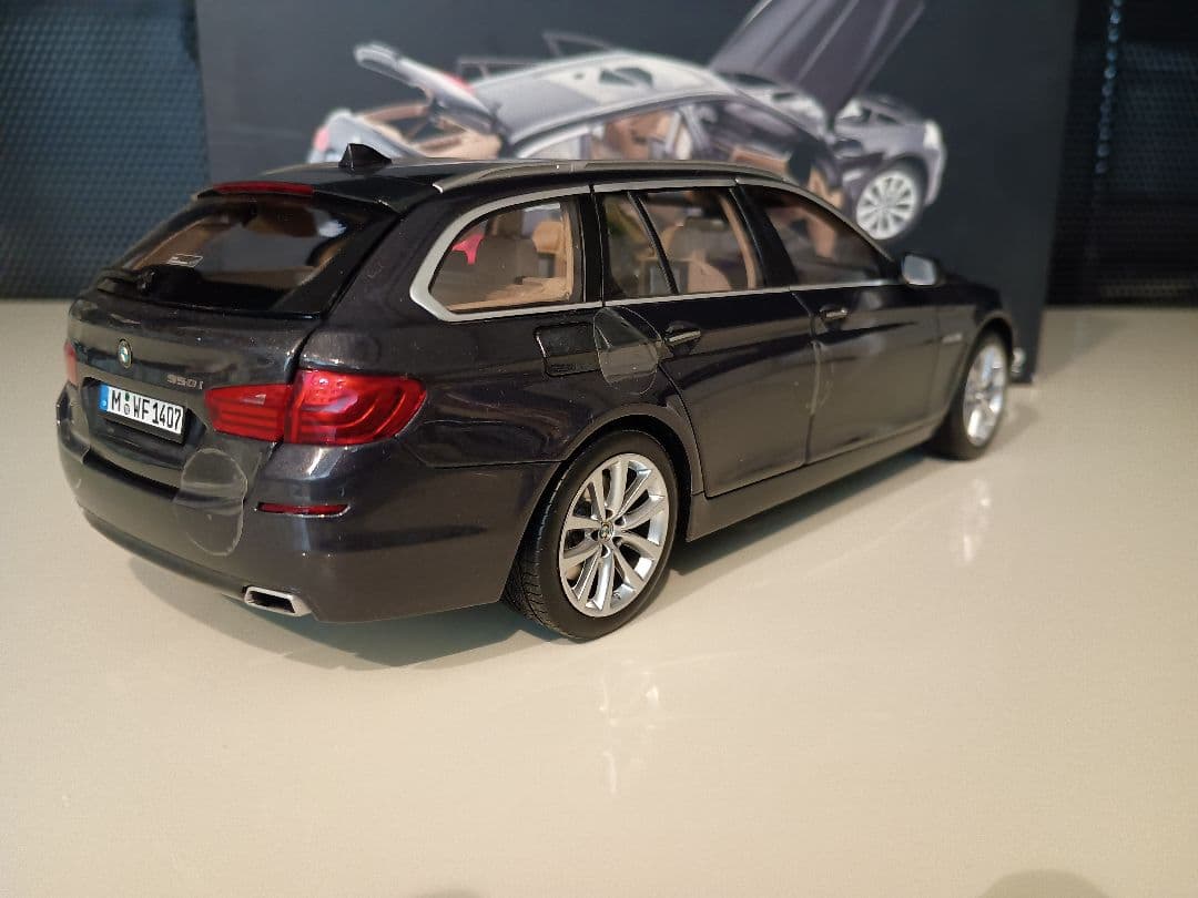 ノレブ NOREV BMW 550i ツーリング 5シリーズ 2010 1/18
