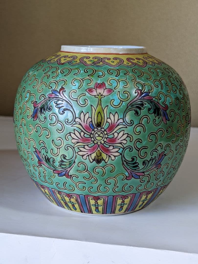 ♦中国 粉彩琺瑯彩 蝙蝠 寿字 草蔦紋 壺 瓶 コレクション 骨董品アンティーク