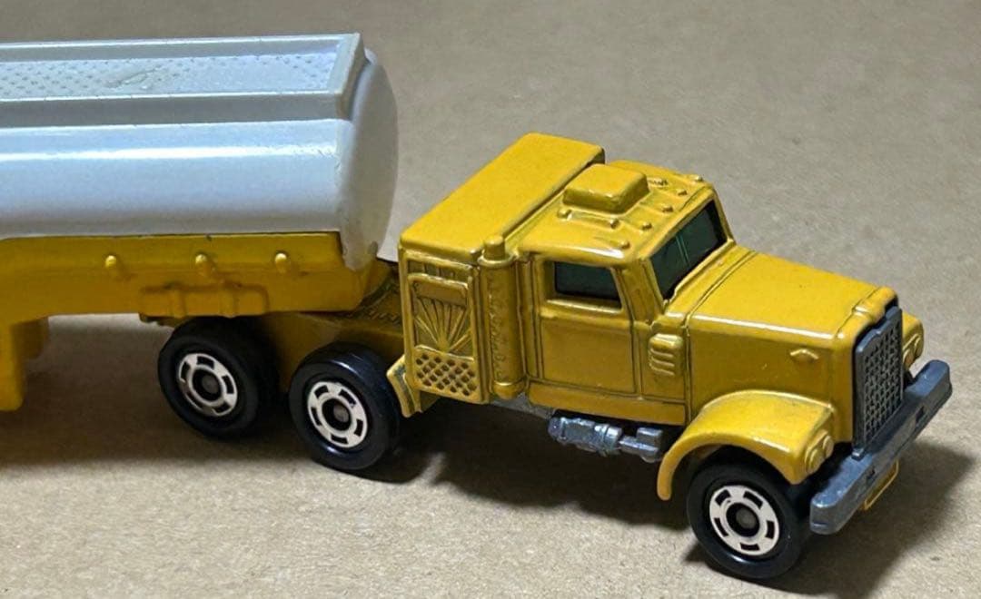 ロングトミカ ダイヤモンドレオ オイルタンクローリー