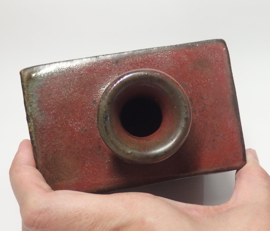 人間国宝島岡達三作/辰砂釉象嵌草花文扁壷/共箱/益子焼