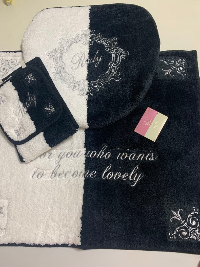 希少‼︎新品未使用‼︎Radyトイレカバーセット