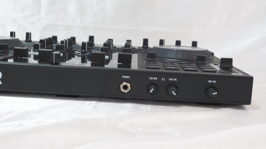 TRAKTOR KONTROL S4 MK2 DJコントローラー