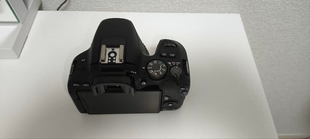Canon EOS Kiss X9 デジタル一眼レフカメラ