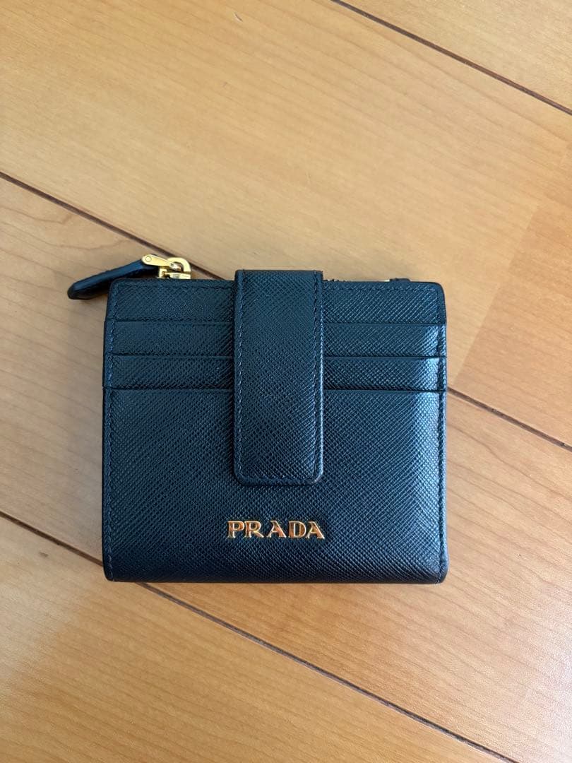 ⭐︎正規品⭐︎PRADA サフィアーノ 二つ折り財布 ブラック