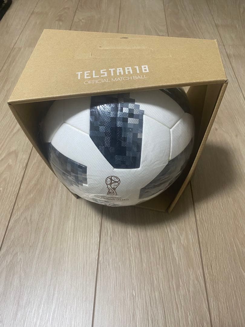 2018 ロシア ワールドカップ 公式ボール テルスター18 TELSTAR