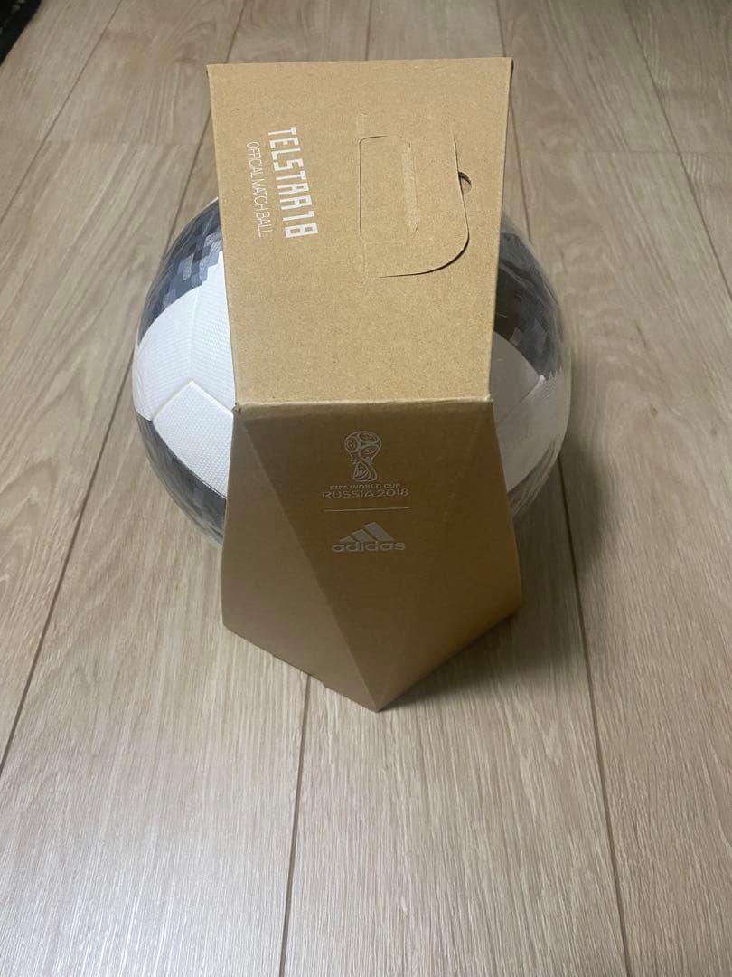 2018 ロシア ワールドカップ 公式ボール テルスター18 TELSTAR