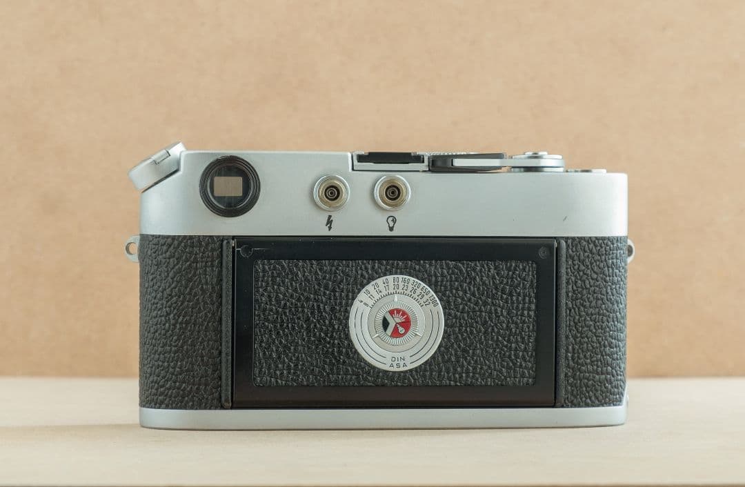 Leica M4 / ライカ M4　#117万台ボディ　ケースストラップ付