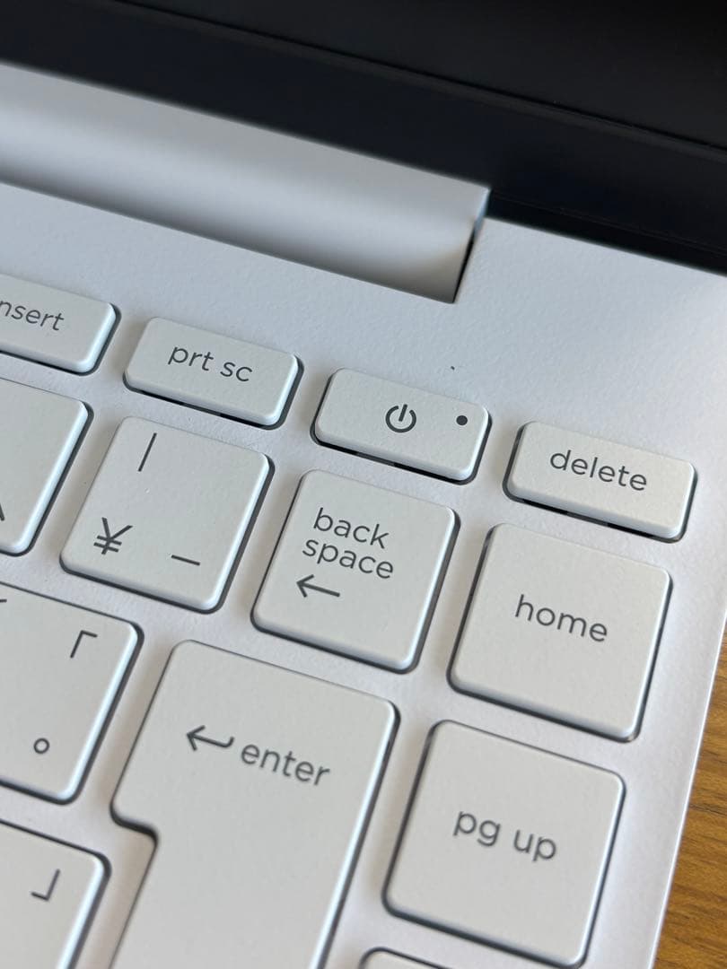 【美品】HP Pavilion Aero 13-be1021AU