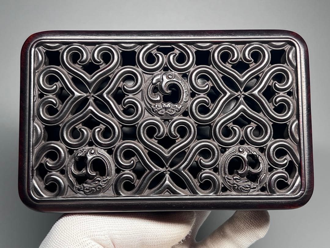 木製　小物入れ　紫檀　硯箱　透かし彫り　龍紋　極細工　文房具　中国美術　美品