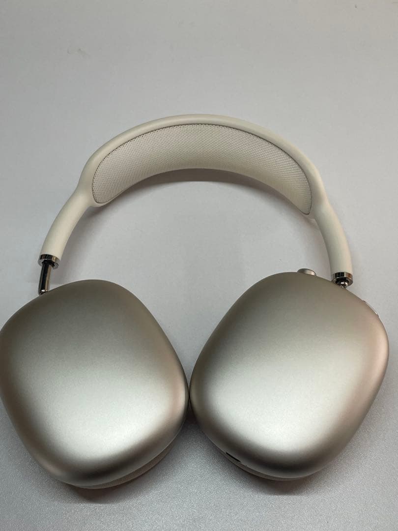 Apple AirPods Max スターライト