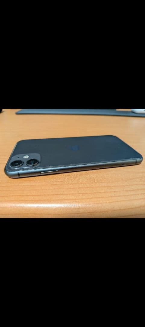 津*田様 iPhone11 64GB ブラック