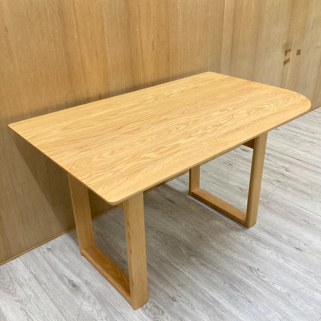 ナガノインテリア　ダイニングテーブル　リビングダイニング　ナチュラル　天然木