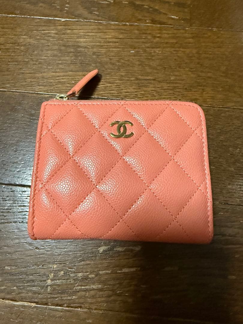 CHANEL フラグメントケース2025SSカラー
