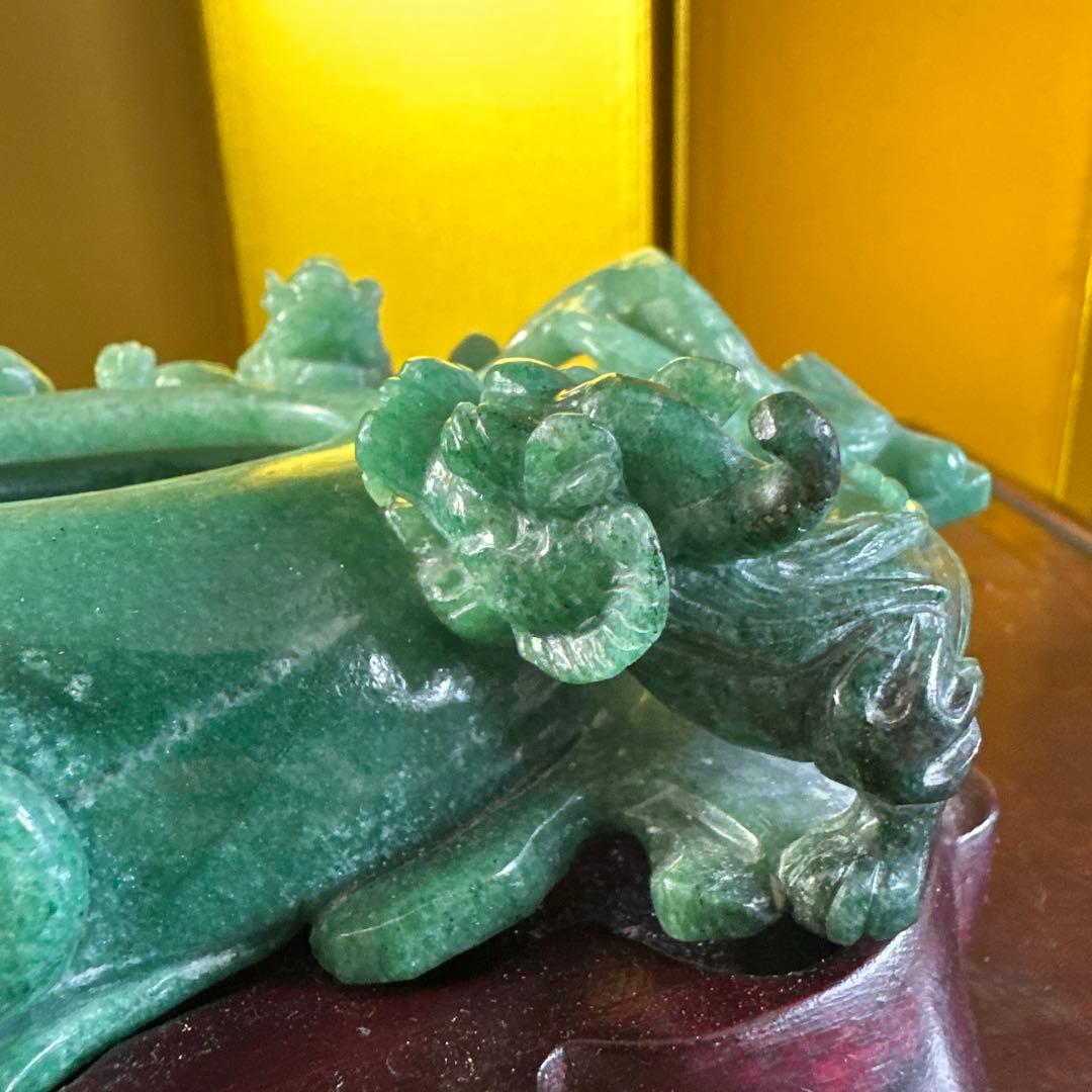 翡翠，置物，文房具，彫刻 ，木製台座付き