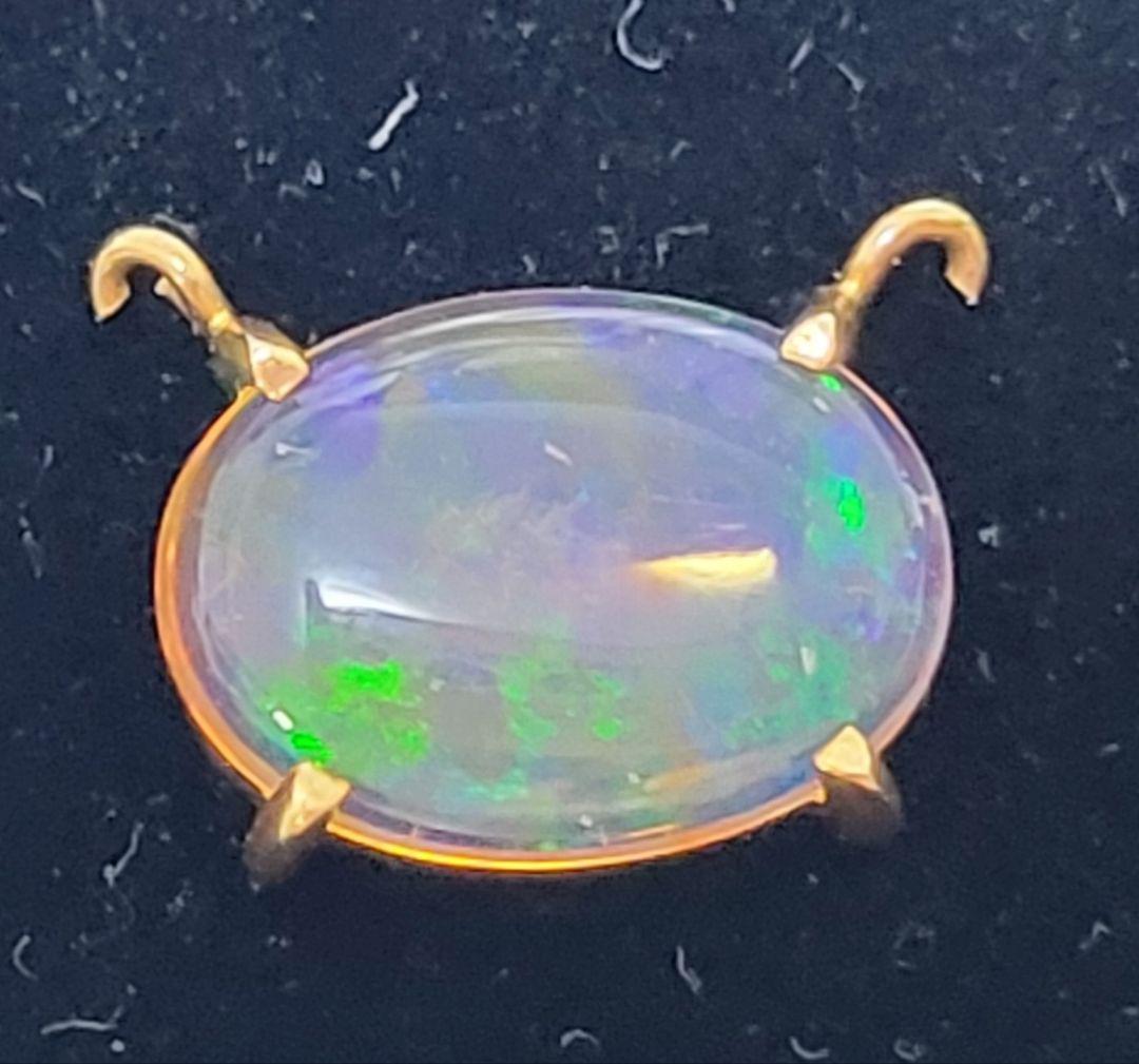 オパール 加工途中