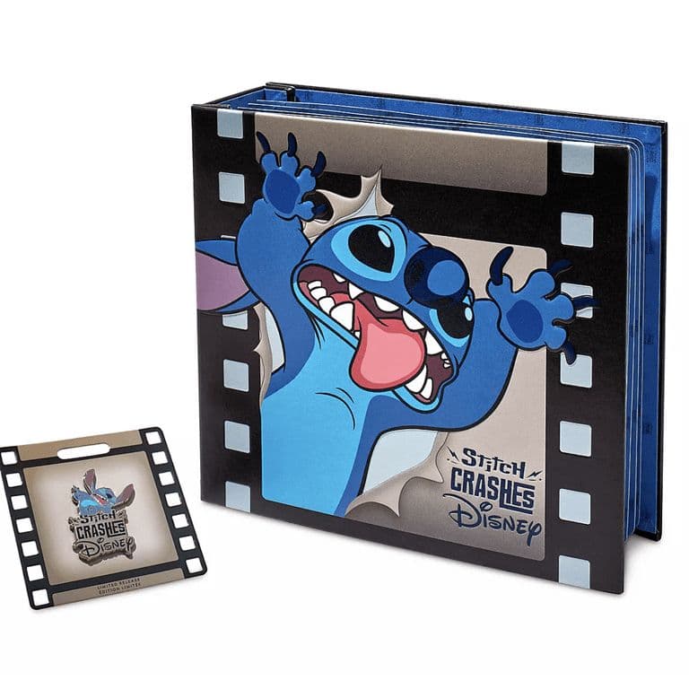 新品未使用　Stitch Crashes　スティッチ　ピンバッジ　ホルダー