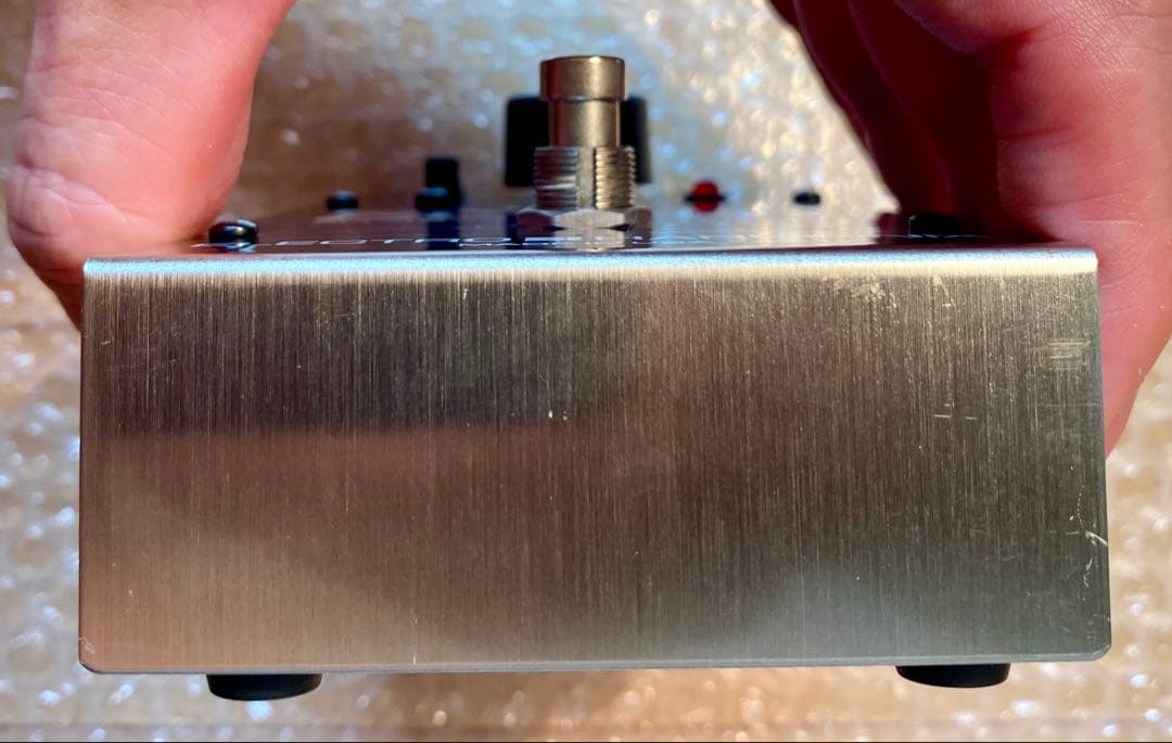 最近の新しいやつより良音　Small Clone