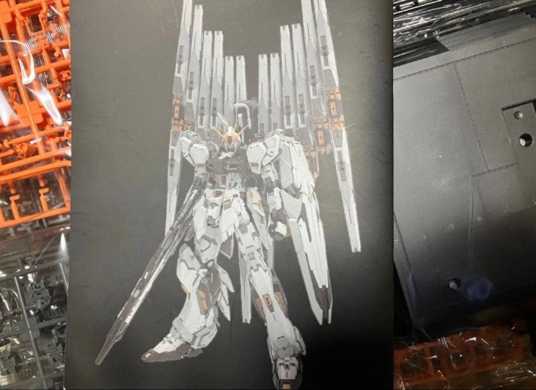 1/100 Fortune Cow νガンダム似　組立式プラモデル