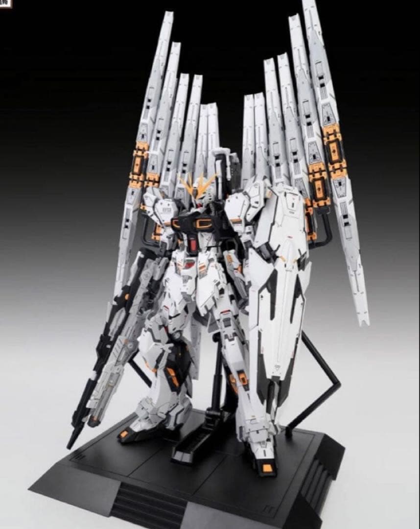 1/100 Fortune Cow νガンダム似　組立式プラモデル
