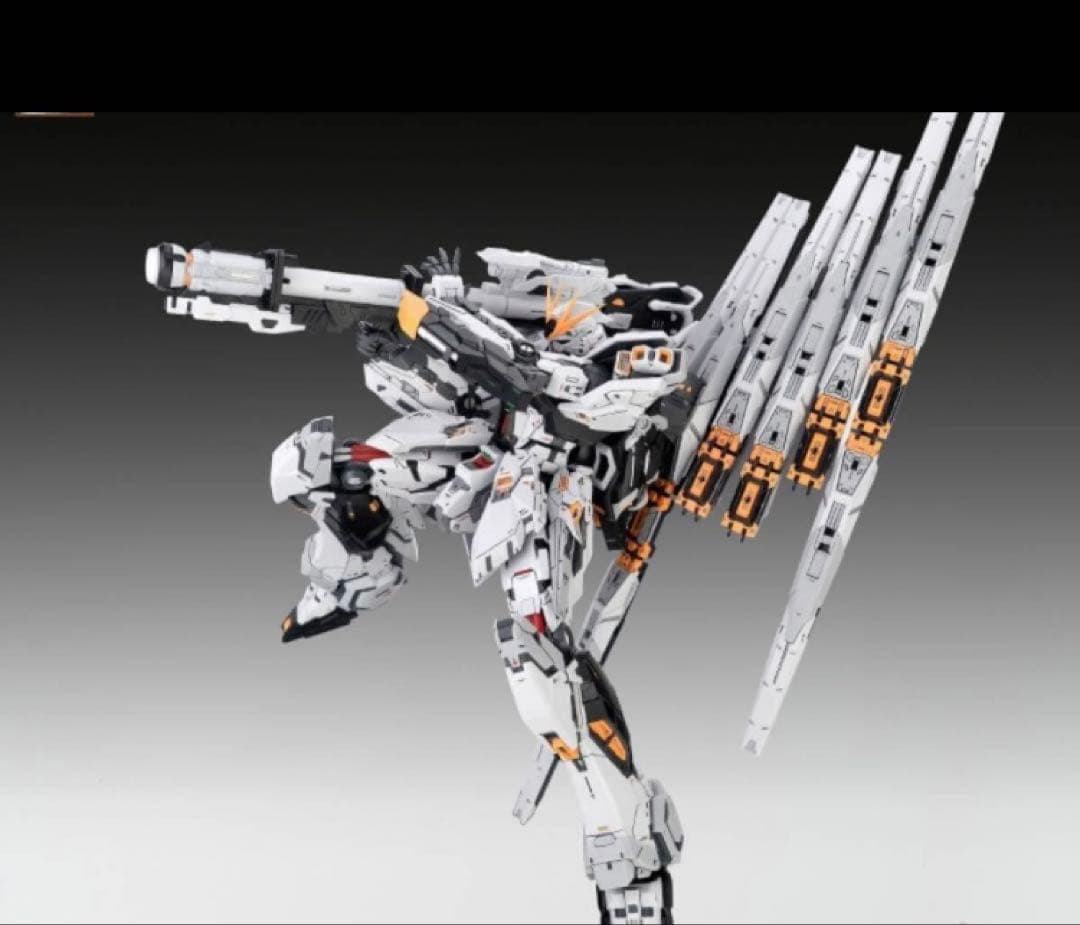 1/100 Fortune Cow νガンダム似　組立式プラモデル