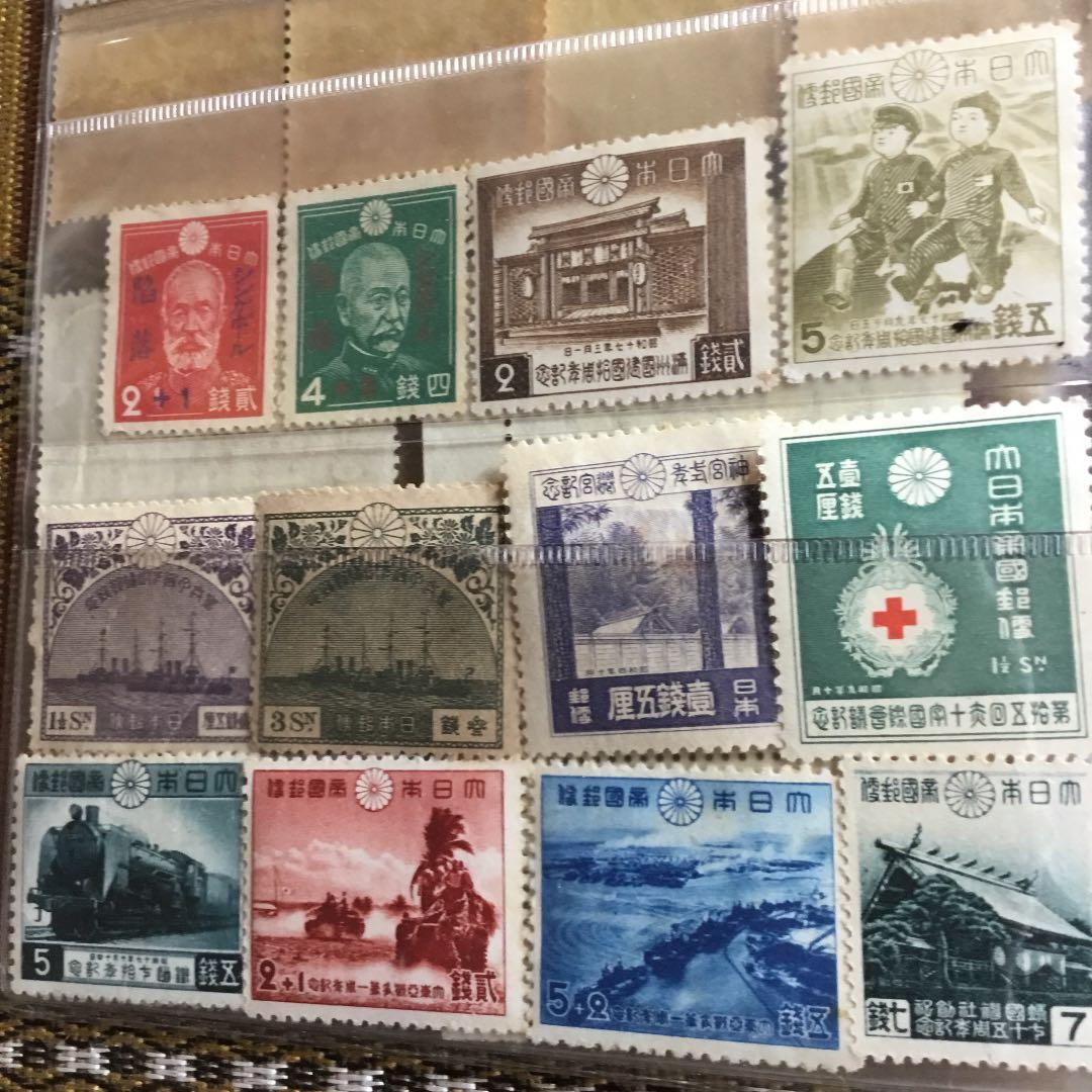 カタログ価32,960円！大正10年〜昭和19年記念切手29種81枚鑑賞シート入