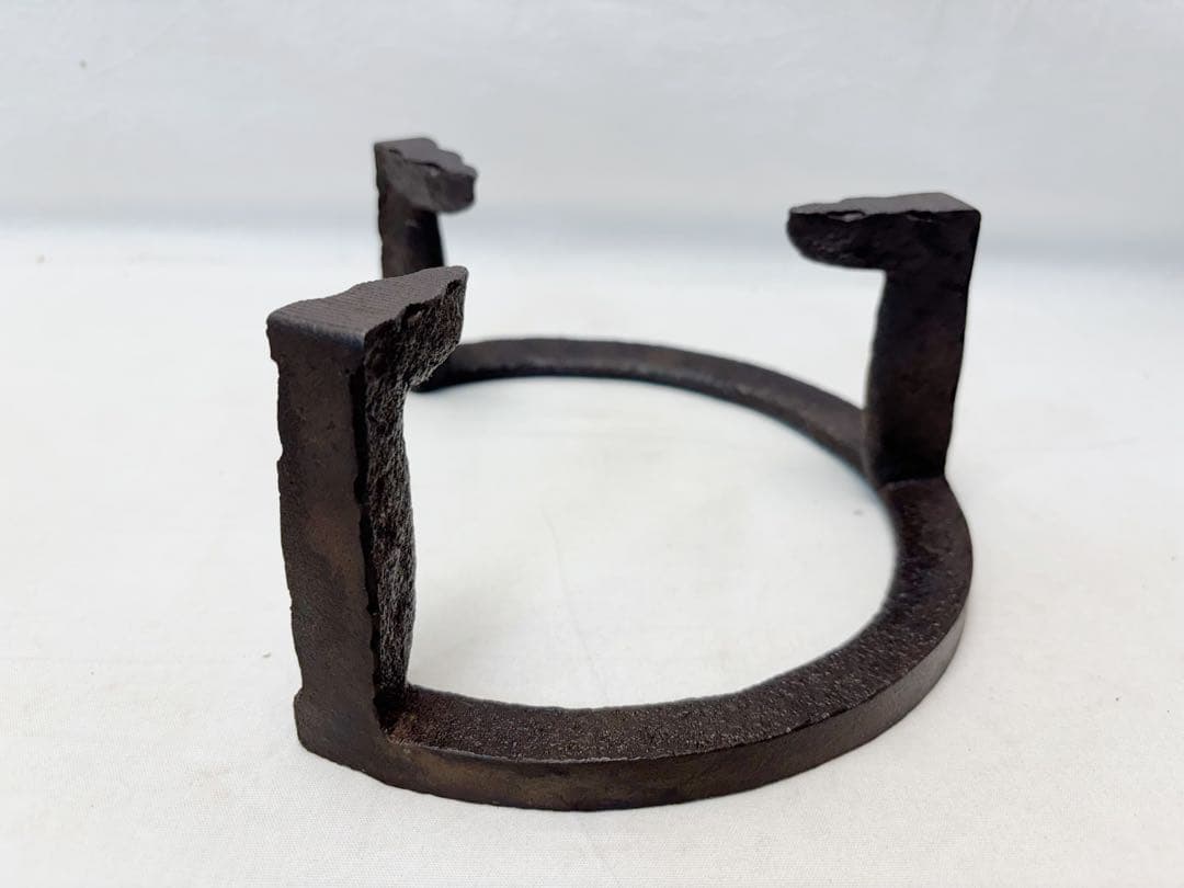 未使用 茶道具 釜師 高木治良兵衛造 中爪 風炉五徳 茶釜 三つ爪 共箱