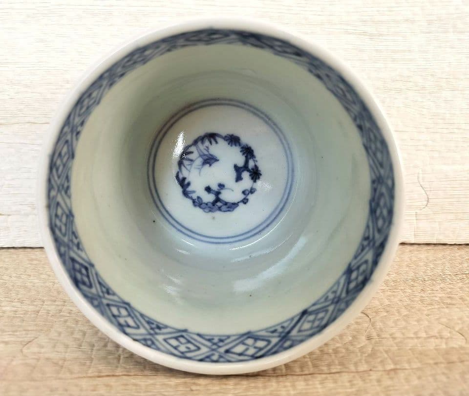 お値下げしました、古伊万里　萩唐草片身変かわりそば猪口