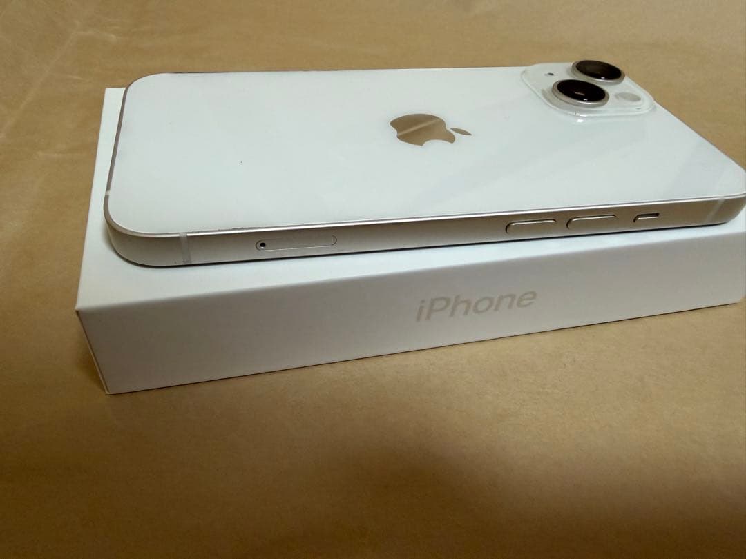 Apple iPhone 14 128GB スターライト