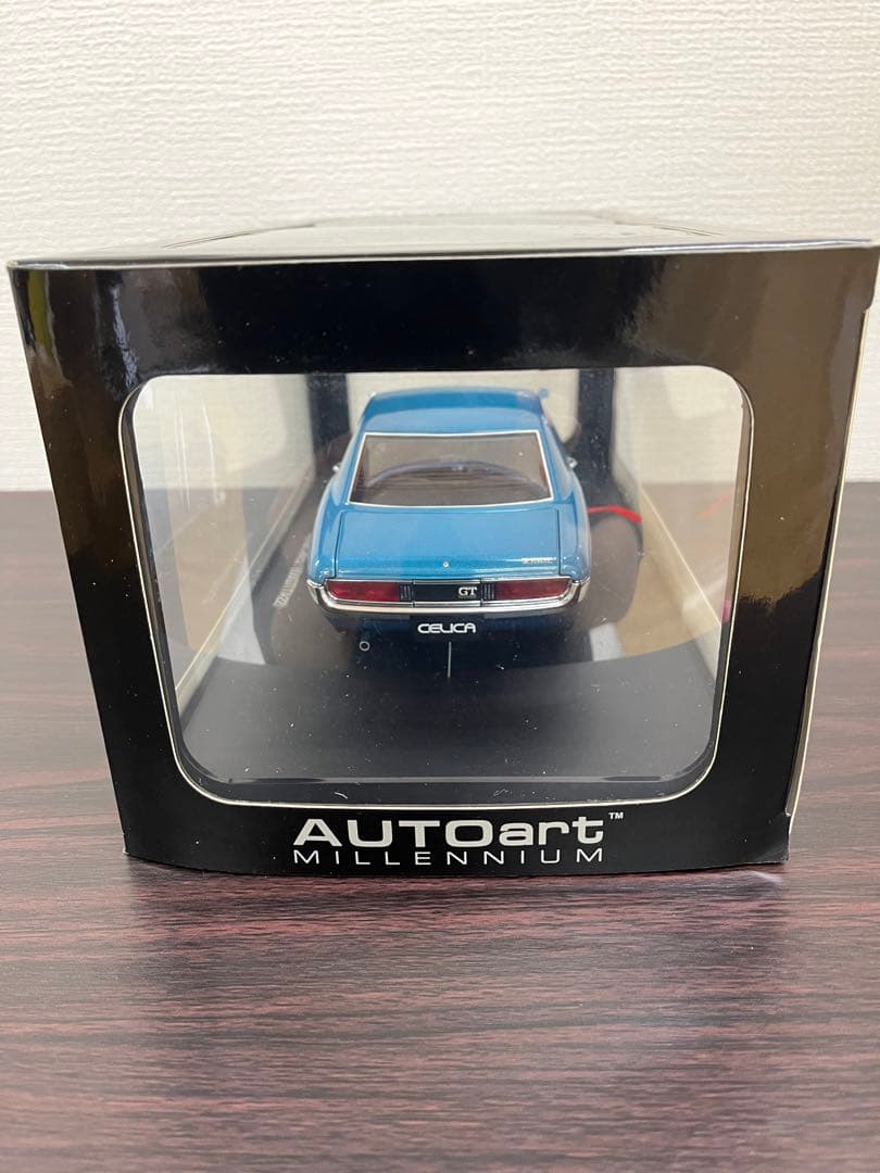 オートアート1/18トヨタ セリカ 1600GT ターコイズブルー