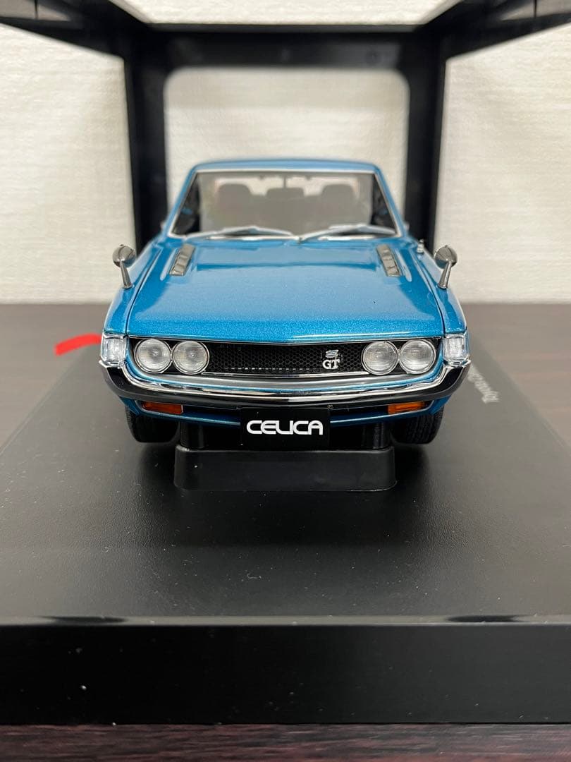 オートアート1/18トヨタ セリカ 1600GT ターコイズブルー