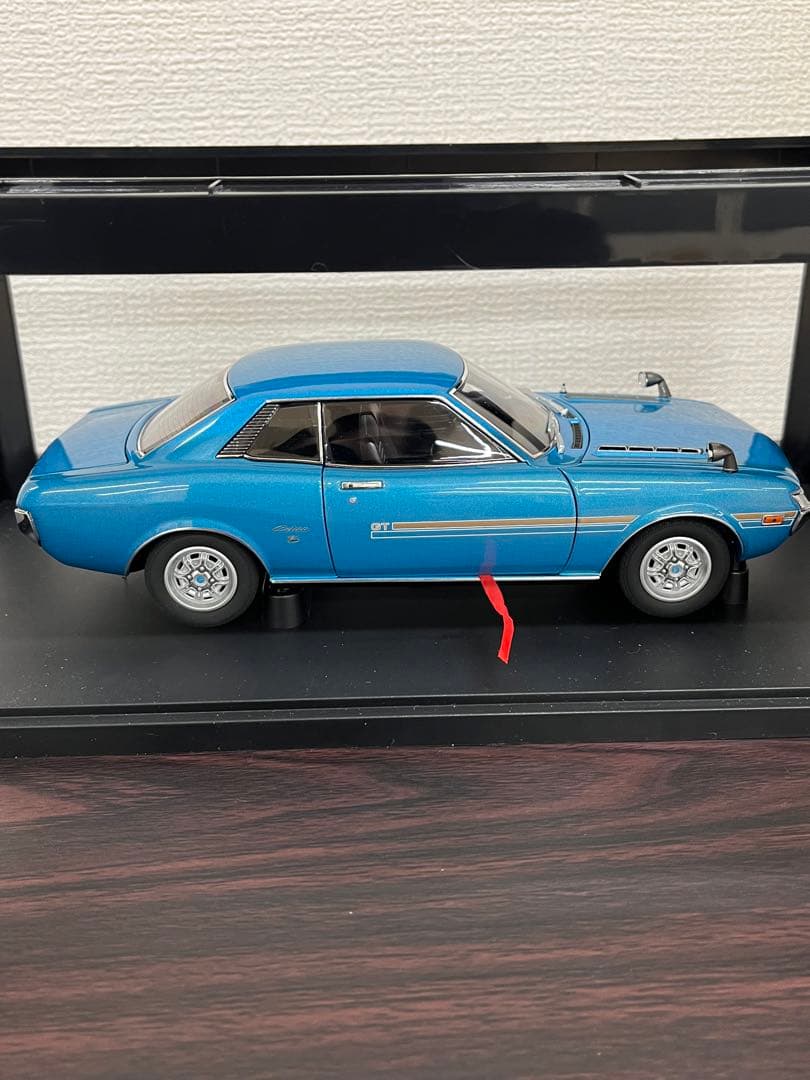 オートアート1/18トヨタ セリカ 1600GT ターコイズブルー