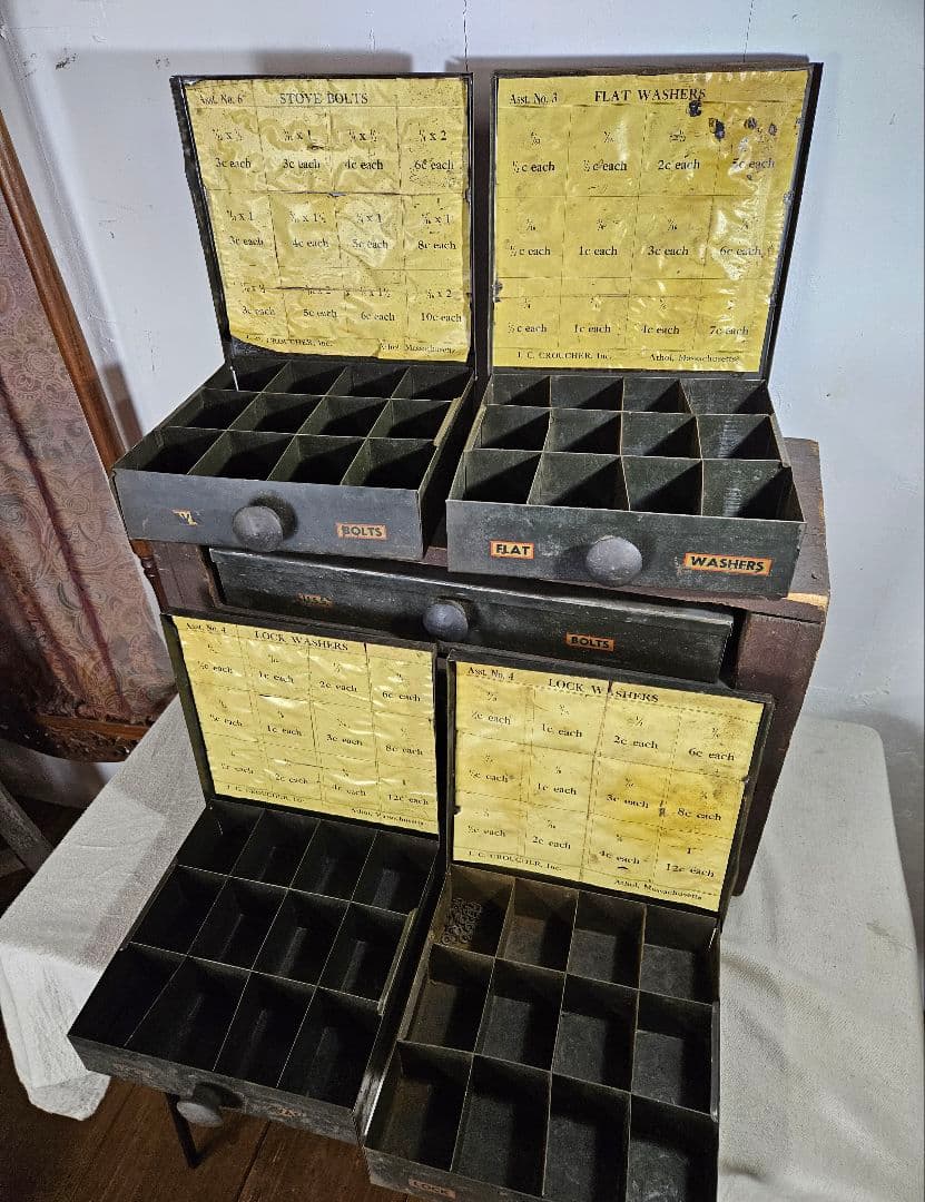 USヴィンテージ 古いパーツキャビネット インダストリアル インテリア 小引出し