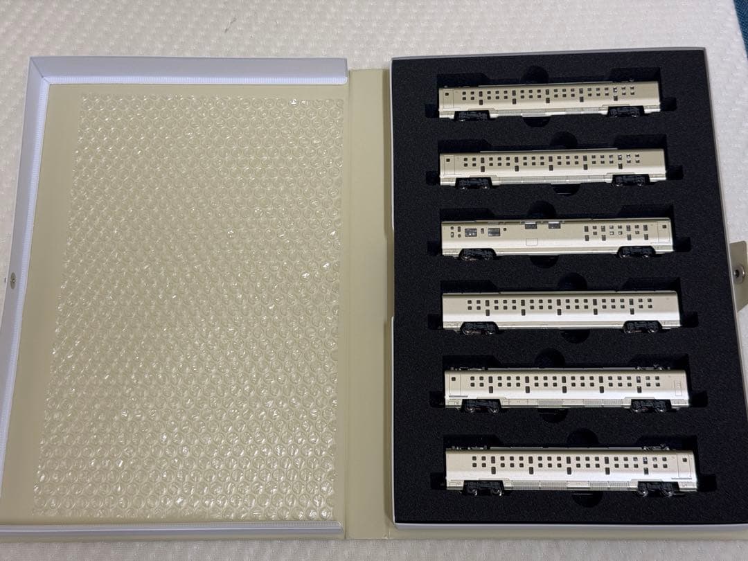 KATO 10-1889 1890 E001形TRAIN SUITE 四季島