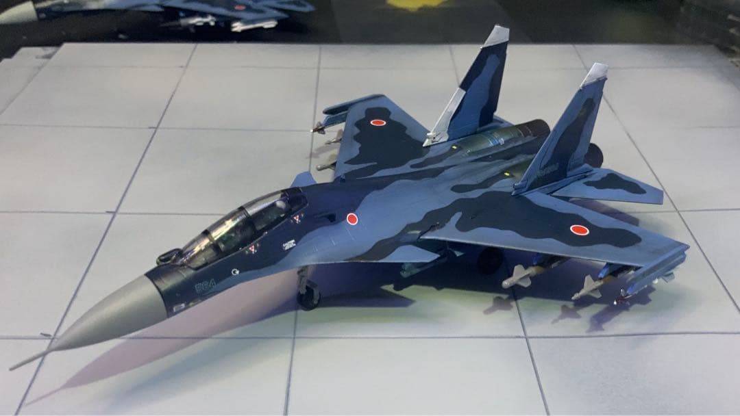 1/144スケールSU 30航空自衛隊爆撃装備564号機