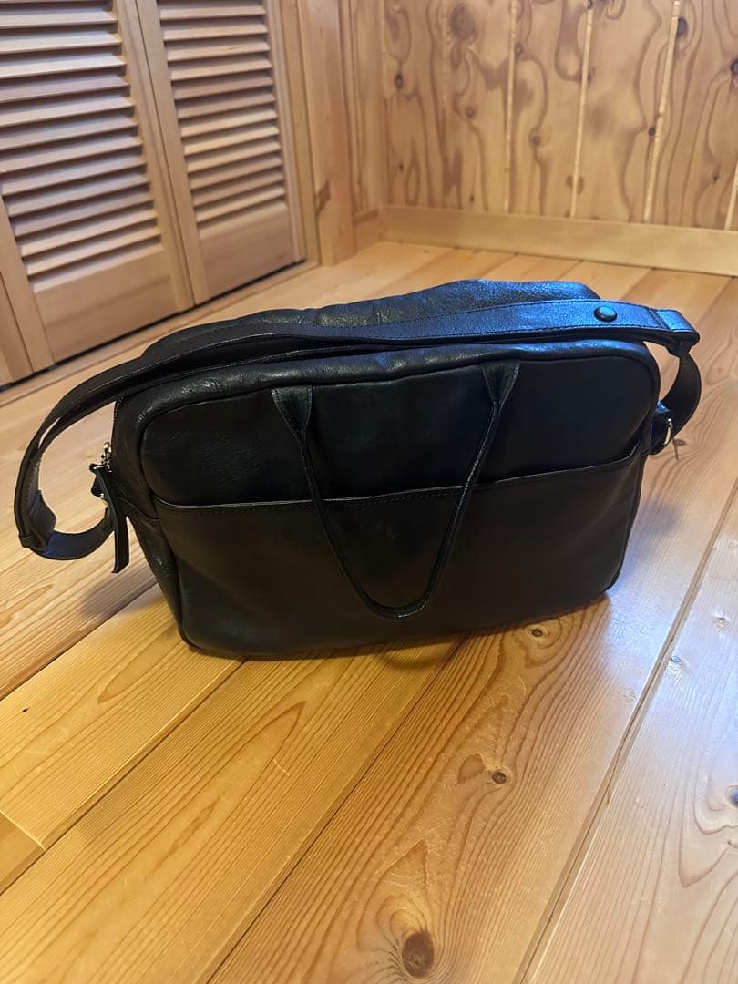 【美品】マドリガル　おかかえバック　黒