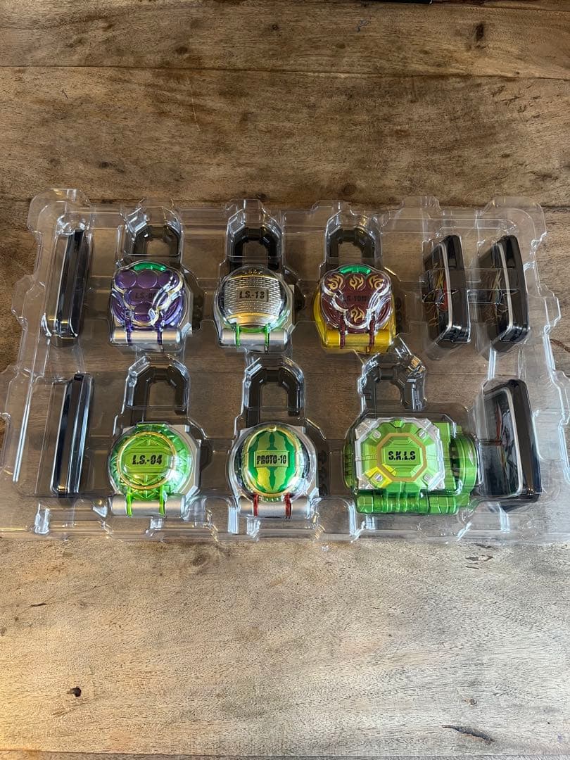 【美品・未使用】仮面ライダー鎧武 CSMロックシード 呉島セット